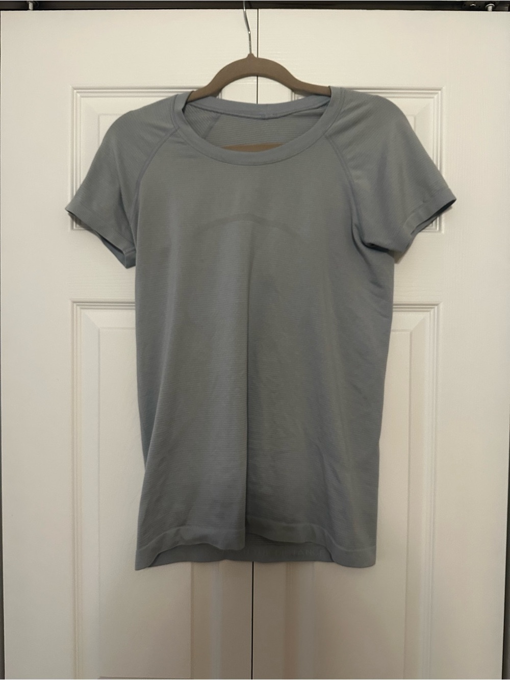lululemon athletica Light Gray Short Sleeve Tee